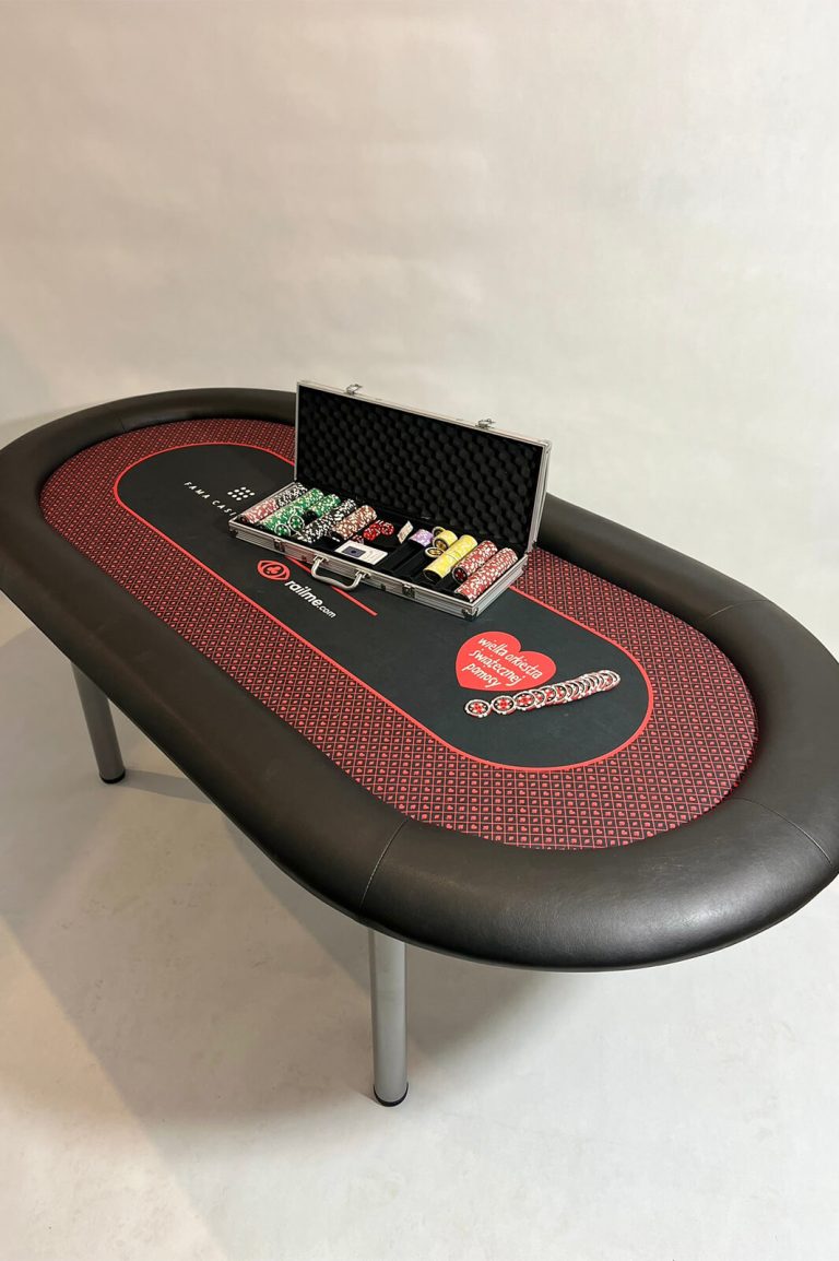 Stół pokerowy wykonany przez Fama Game Tables
