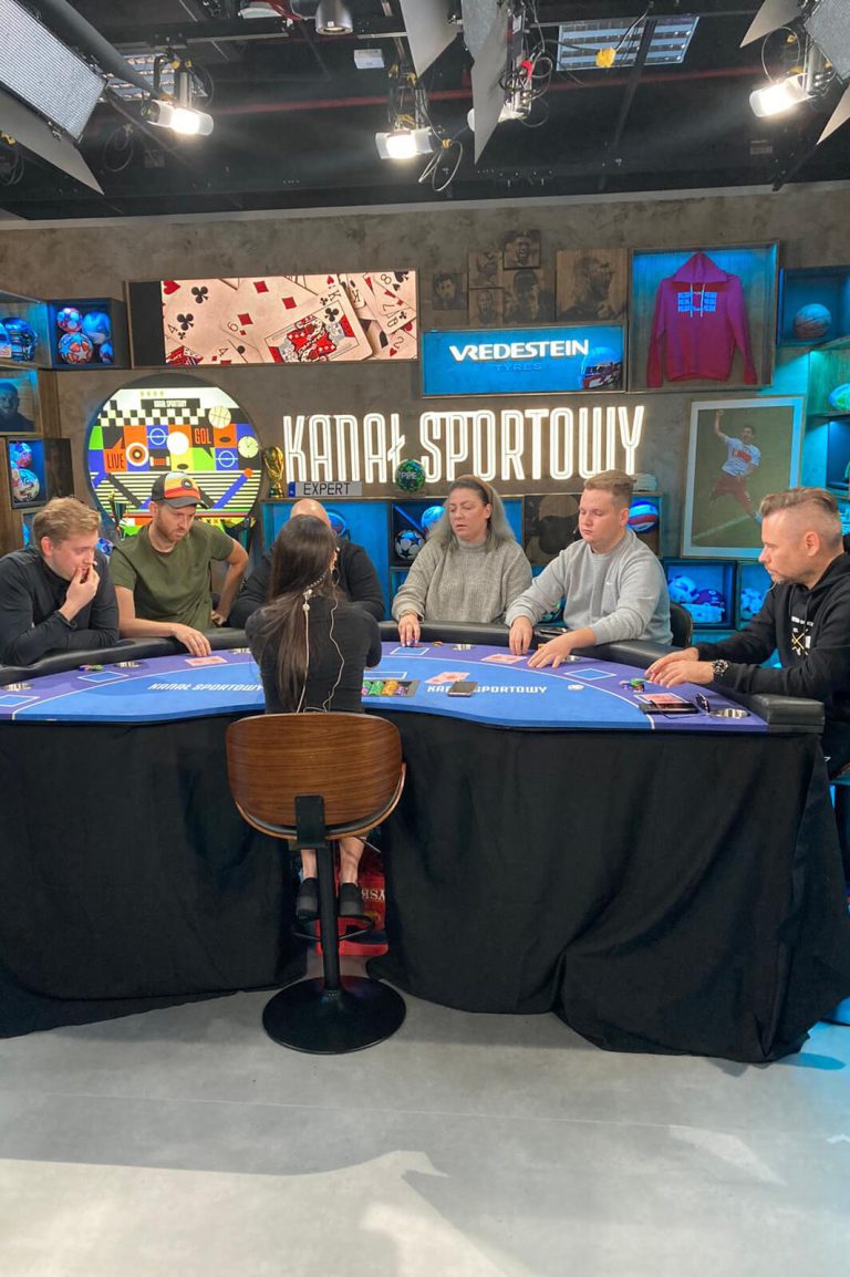 Stół na zamówienie wykonany przez Fama Game Tables