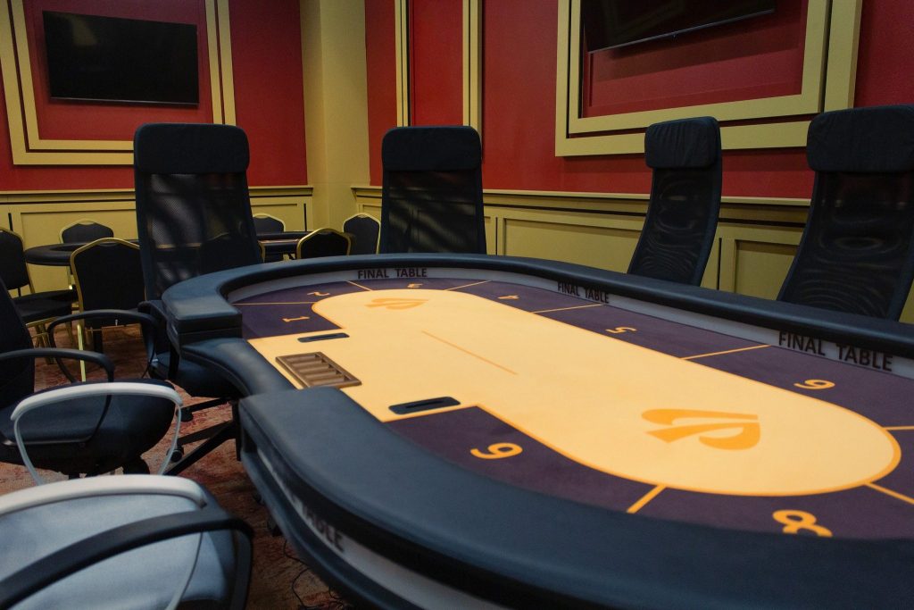 Realizacja: stoły pokerowe dla Legalny Poker – Polish Poker Series